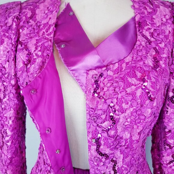 Vintage 1980's Fuchsia Sequin Ruffled Blouse & Skirt Set by Nancy Bracoloni - Picture 13 of 15